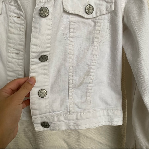 White denim cropped jacket - Picture 3 of 8